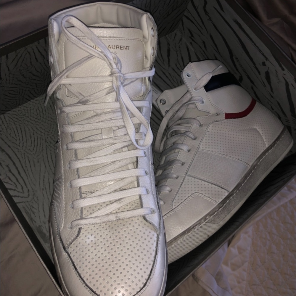 YsL men’s sneaker  No box